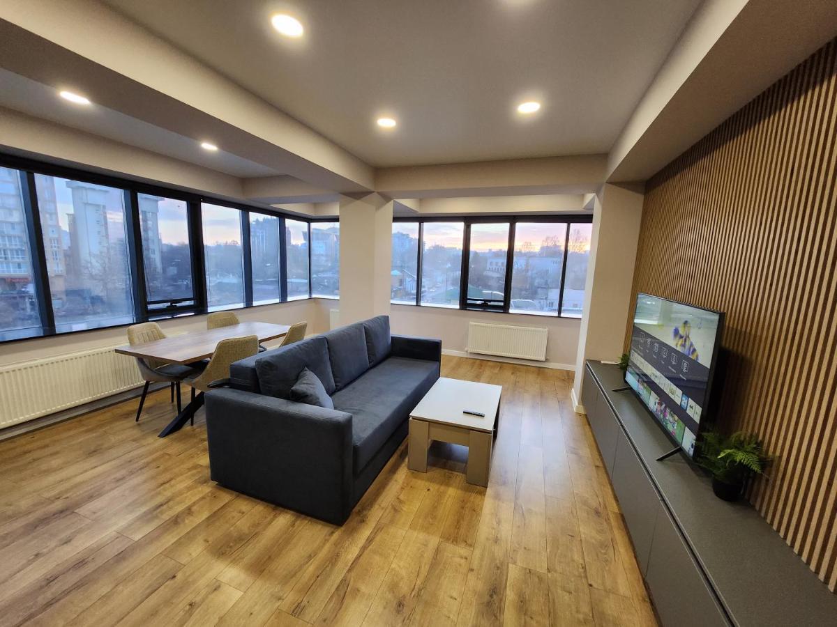 Diplomat The Best Ultra Central Apartaments Chişinau Exteriör bild